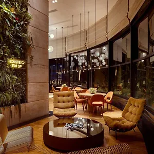 Renaissance Hotel
